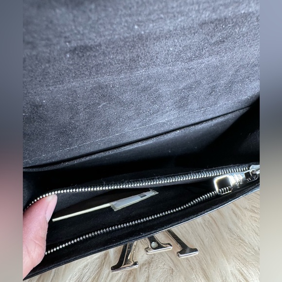 Authentic Louis Vuitton Louise PM Epi Electric Black Leather Shoulder/Clutch - Picture 12 of 12